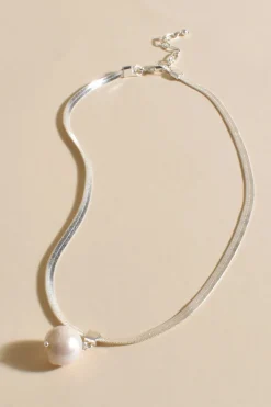 Adorne Snake Chain Pearl Drop | Silver/Cream
