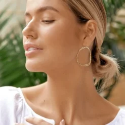 Hook Drop Hammered Cut Out Earrings | Gold
