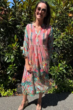 Silvermaple Boutique Erin V-Neck Dress | Madrid