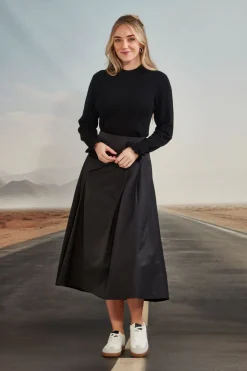 Verge Stroll Skirt | Black